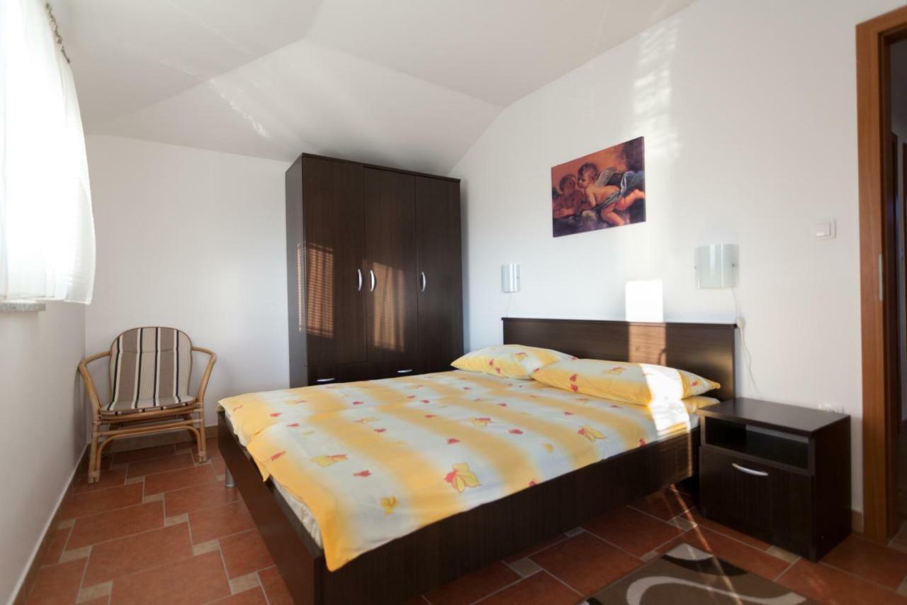 Apartments Jadranka Malinska Dış mekan fotoğraf